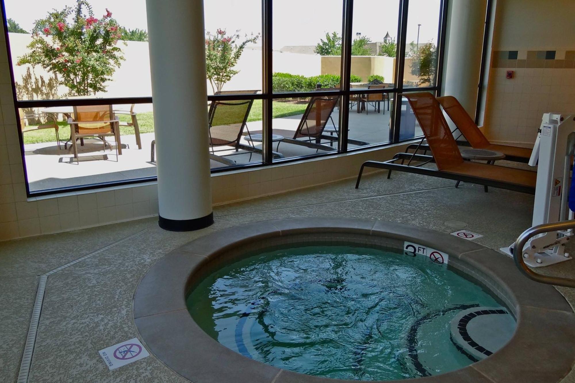 Courtyard By Marriott Clarksville Luaran gambar